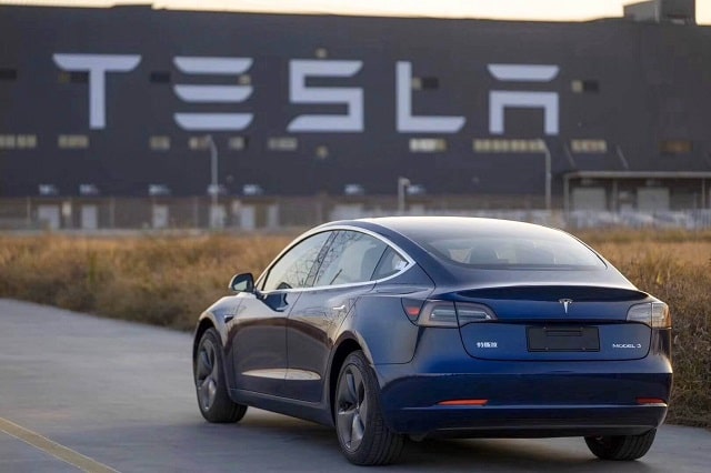 Электромобили Tesla: в чем особенности, интересные факты - фото1