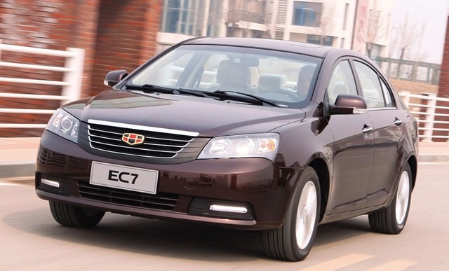 Geely Emgrand EC7: что за автомобиль, обзор, плюсы и минусы - фото1