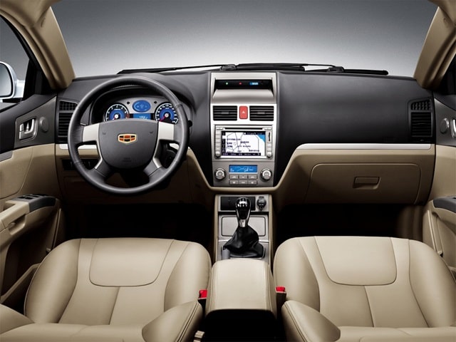 Geely Emgrand EC7: что за автомобиль, обзор, плюсы и минусы - фото2