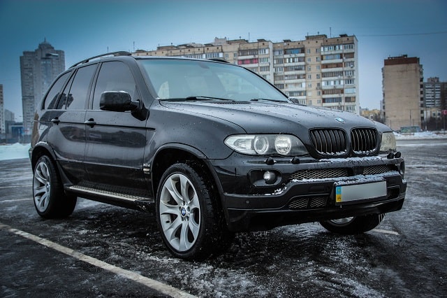 Самые неудачные модели BMW: список и особенности - BMW X5 (E53)