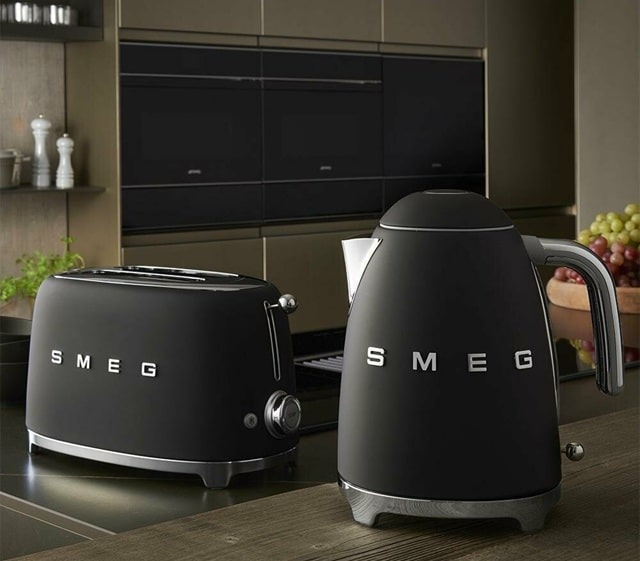 Електрочайники Smeg: чому такі дорогі та що в них особливого - фото3