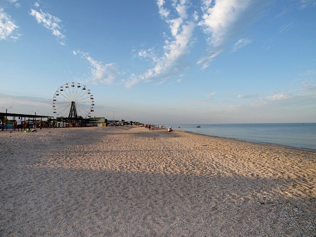 Стоит ли ехать в Кирилловку (Азовское море): плюсы и минусы - фото2