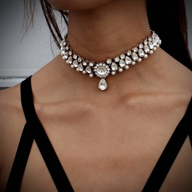 Украшения на шею для женщин: виды и особенности, что сейчас модно - Ожерелье