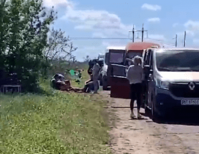 На выезде из области образовалась многокилометровая пробка