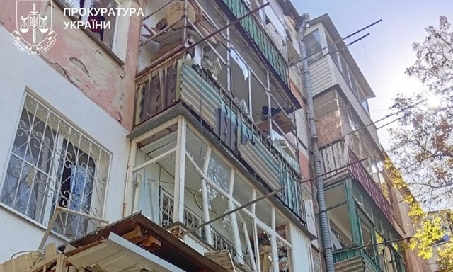 В Херсоне во время обстрела погиб мужчина, в области ранены несколько человек
