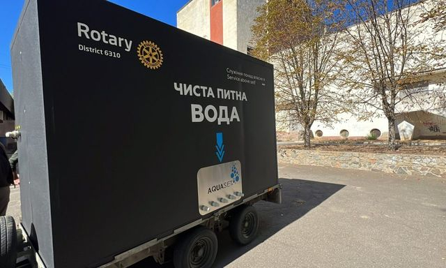 Станиславская громада получила мобильную станцию очистки воды