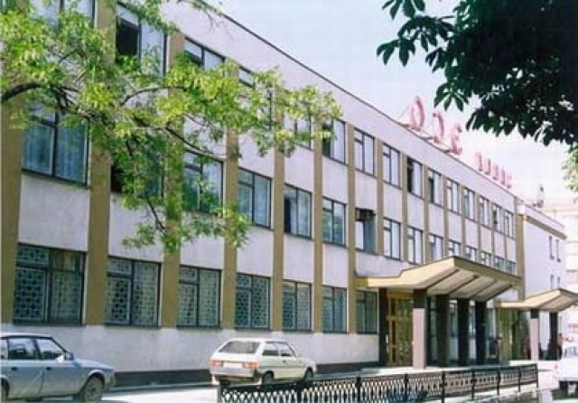 Завод электросварочного оборудования в Каховке задолжал работникам почти 30 млн гривен
