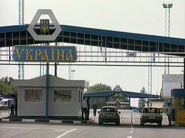 Беспредел при пересечении границы с АРК продолжается
