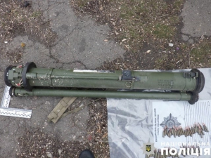 Полицейские изъяли у жителя Новой Шестерни гранатомет с боеприпасами