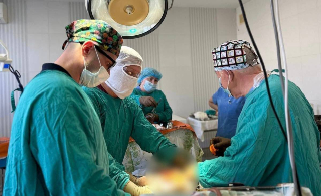 Переселенец их Херсона в областной больнице Одессы перенес уникальную операцию