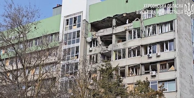 Во время вражеского обстрела пострадали здания Херсонского университета