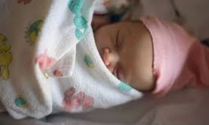 Студентка родила ребенка и спрятала его в шкафу