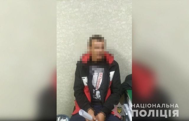 В Херсонском районе задержали подозреваемого в изнасиловании несовершеннолетней
