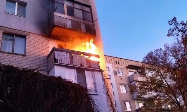Пожарные Каховки оперативно ликвидировали возгорание на балконе многоэтажного дома