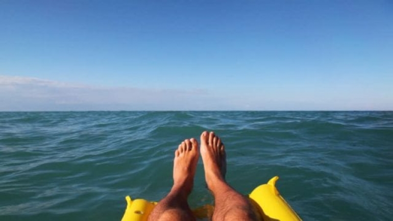 Трое суток на надувном матрасе провел в открытом море житель Скадовска