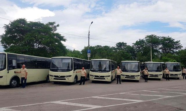 Первая партия новых автобусов прибыла в Херсон – на маршруты транспорт выйдет к концу июня