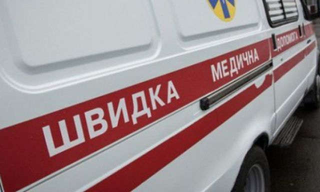 Ночью в Херсоне две машины скорой помощи наехали на мины «Лепесток»