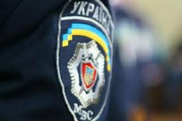Хулиганы угрожали мирным жителям херсонской многоэтажки
