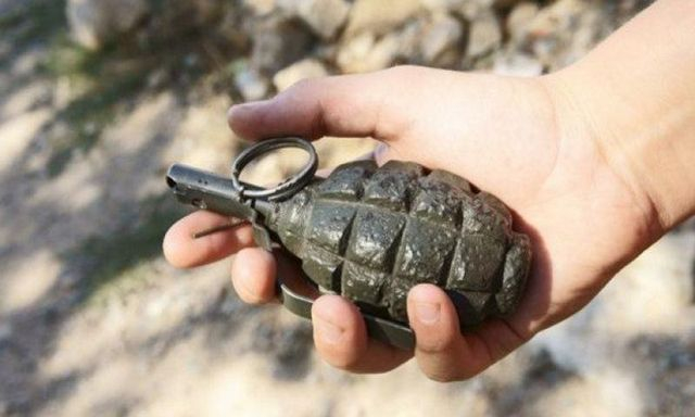 В Геническе прогремел взрыв – во двор активиста неизвестный бросил гранату