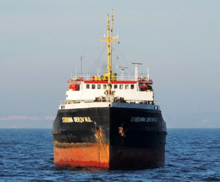 На судне, арестованном за долги в Сирии, есть херсонские моряки