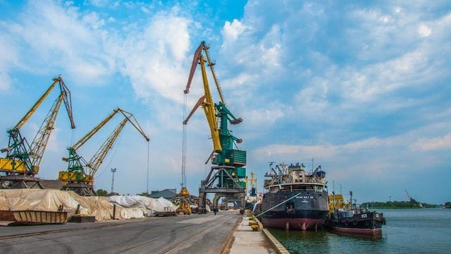 Херсонский морской торговый порт присоединят к порту в Николаеве