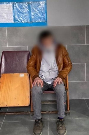 Сотрудники полиции наказали обидчика пожилой женщины