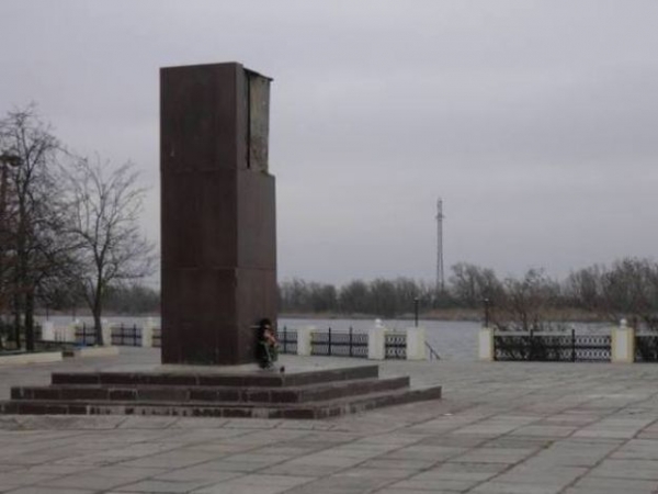 На месте Ленина появится летний театр