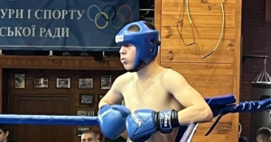 Юный спортсмен из Геническа стал чемпионом по кикбоксингу