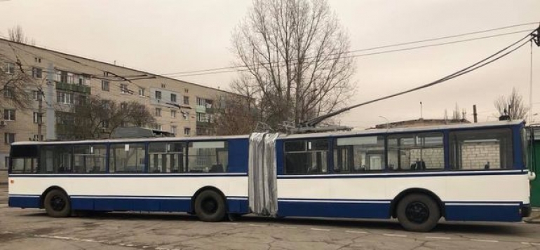 Еще один троллейбус с двумя салонами вышел на улицы Херсона