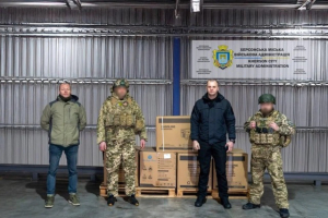 Подразделению береговой обороны морской пехоты переданы генераторы