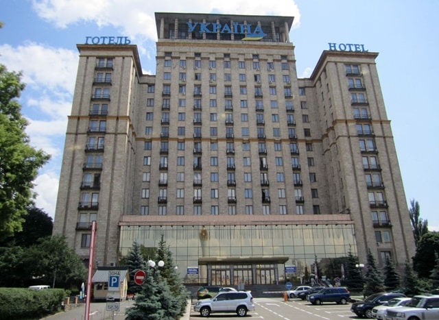 ТОВ «Ола Файн» Максима Криппи придбала готель «Україна» за 3 мільярди гривень