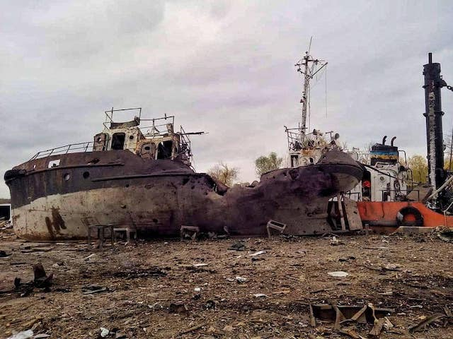 Во время минометного обстрела Херсона погиб пожилой мужчина (фото)