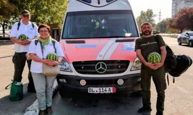 Детской больнице Херсона передали реанимобиль и расходные материалы