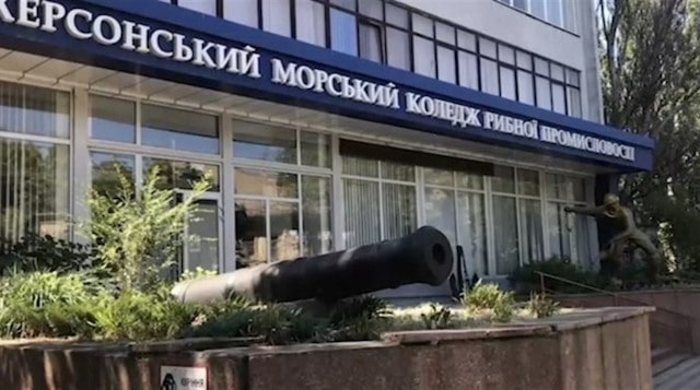 Незаконному «директору» колледжа объявлено о подозрении