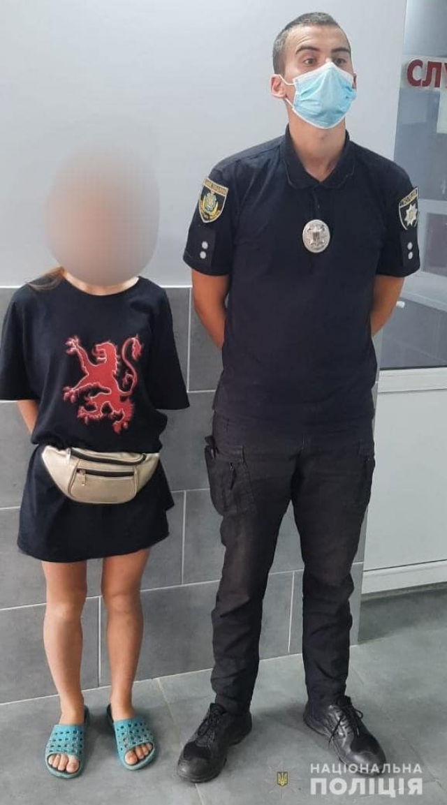 Полицейские разыскали пропавшую девочку