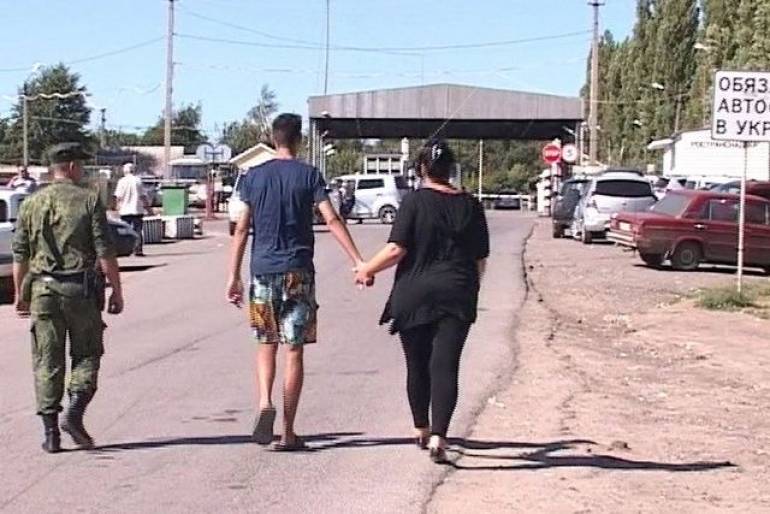 Повестку в суд получил херсонец, которого унесло на батуте к берегу Крыма