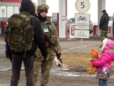 Местные татары помогают правоохранителям на админгранице 