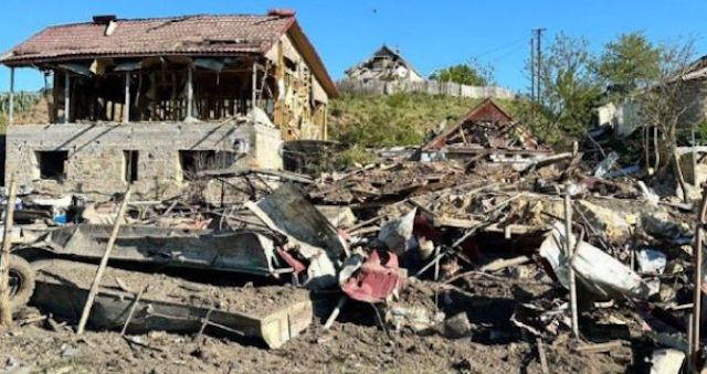 Враг снова сбросил на село Кизомыс управляемые авиационные бомбы