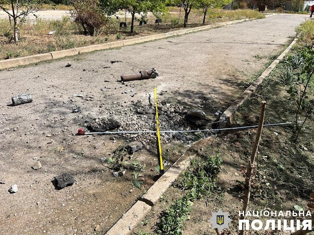 Во время очередной атаки Херсона россияне ранили 14-летнюю девочку