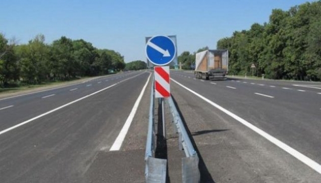 В Украине предлагают инвесторам ремонтировать дороги – с оплатой в рассрочку