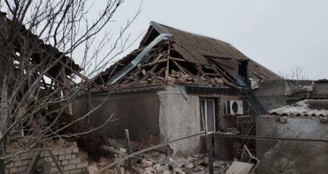 В Красном Маяке обстрелом повреждены дома, пострадали два человека