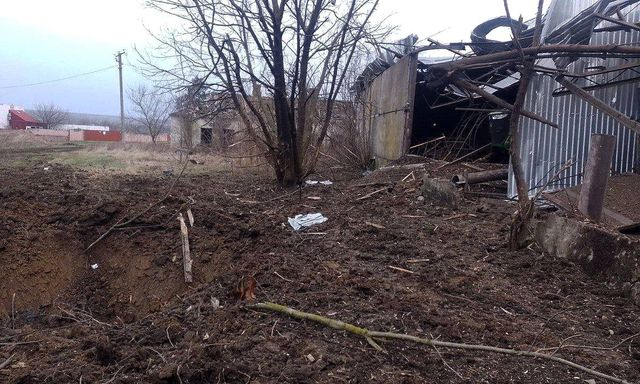 Враг уничтожил ангар и повредил сельхозтехнику в селе Музыковка