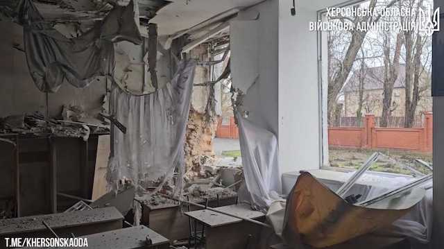 Во время обстрела Херсона погиб мужчина, три человека ранены