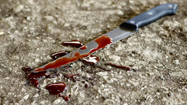 Суицид в Малой Кайдашинке – мужчина покончил с собой ударом ножа