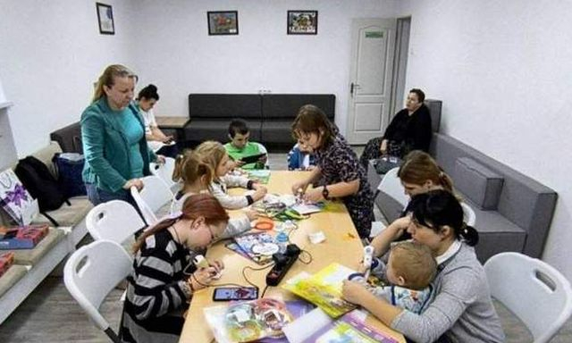 Маленьких пациентов больницы научили работе с современными гаджетами