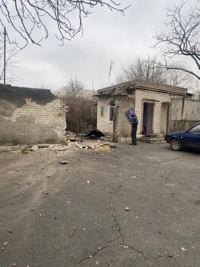 Оккупанты обстреляли гуманитарный центр в Степановке – есть жертвы