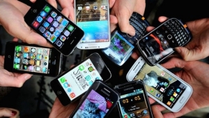 Что уточнить при покупке смартфона с рук?