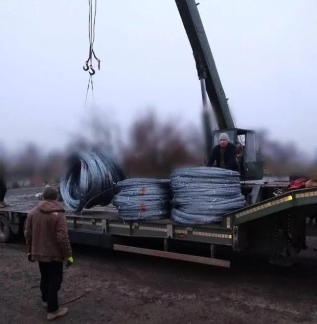 Бизнес передал Силам обороны 800 катушек колючей проволоки
