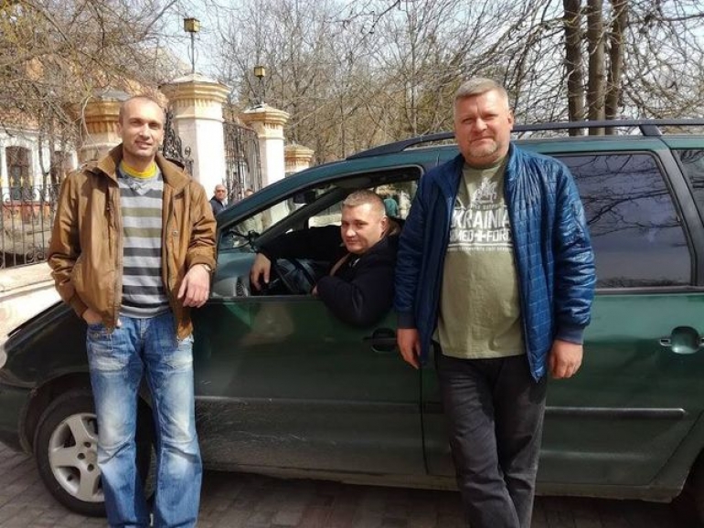 В зону АТО отправился автомобиль от херсонских волонтеров