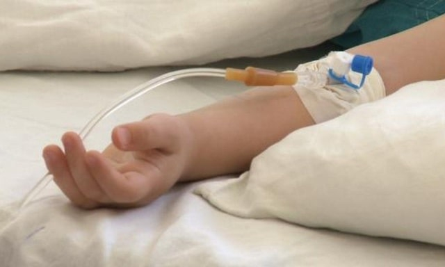 Беременная женщина с 2-летним сыном, деблокированные из-под завалов, находятся в больнице